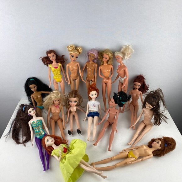 Barbie & Misc Dolls Kids Pretend Play Various Different Dolls Lot 2 - Picture 13 of 13